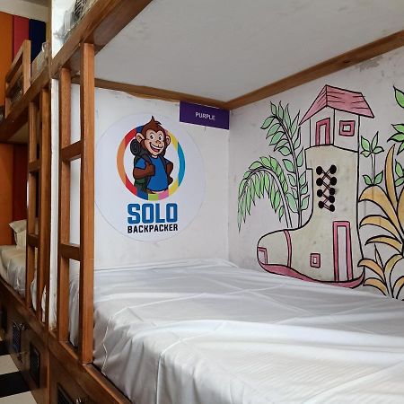 Solo Backpacker Vandrehjem Bombay Eksteriør billede